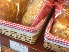 -红宝石·鲜奶小方·海派西点房(南丹店)
