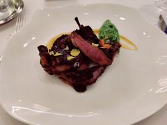 碳烤乳鸽，甜豆，旱金莲醋汁-Jean Georges