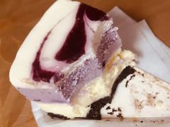 双层轻芝蛋糕-星巴克(保定万博广场店)