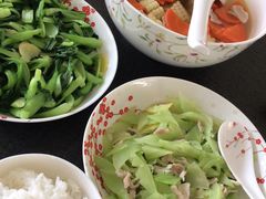 -爱的果实月嫂育婴师(世纪东方店)