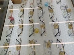 -明月眼镜(三坝店)