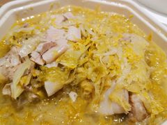 大骨头炖酸菜-关东小磨东北菜(上海长风大悦城店)