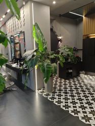 -老肖男士理发店