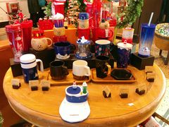 零售区-星巴克臻选(广州沙面店)