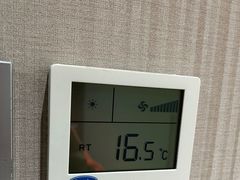 -上海怡沁园度假酒店