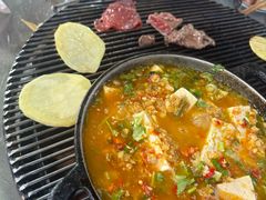 -小辣椒火盆烧烤(温泉南街店)