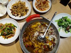 -渝信川菜 · 川味家常菜(财富购物中心店)