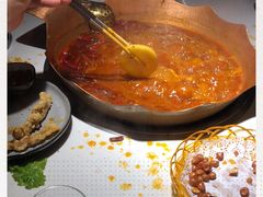 -墨居上隐·院子里火锅(峨眉店)
