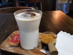 茉莉星球拿铁-黑草莓(重庆路店)