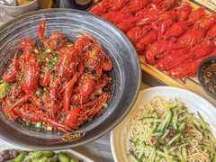 -肥肥虾庄·金牌油焖大虾(汉口城市广场店)