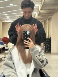 -PE SALON