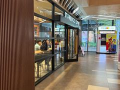 -星巴克(上海虹桥新天地二店)