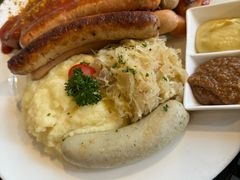 -申德勒加油站餐厅(三里屯北小街店)