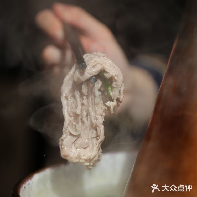 来自内蒙古大草原的美味，鲜嫩的羊肉久涮不老。