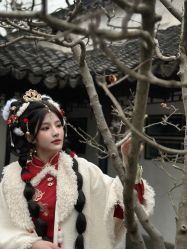 -一揽芳华汉服旗袍体验馆(拙政园店)