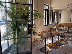 -Fridi Patisserie Cafe