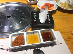 -唯成•韩国炭火烤肉 유성고기