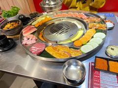 -哈哈碳都·牛肋条无限自助烤肉(台江万达店)