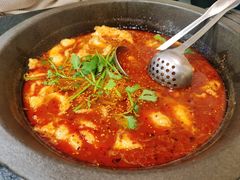 -灶知轩湘西石锅鱼(万佳广场店)