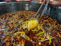 -烧哥美蛙肥肠鱼火锅·十五年社区店