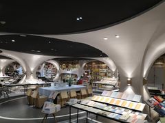-钟书阁(珍园店)