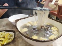 鸭血粉丝汤-老上海里弄味道(知春路店)