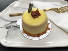 -UNI UNI(环亚凯瑟琳店)