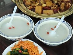 -牛一嘴·兰州牛肉面·大盘鸡(财富中心店)