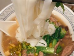 清汤大片牛肉粉-粉吖吖·邵阳米粉(体育西路店)