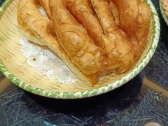 -东口码头·烧鸽子·鱼头泡饼·地方菜(金鹰悦城店)