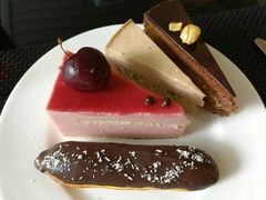 -圣丰索菲特·2 On 988 Café 自助餐厅