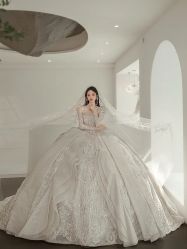 -艾米丽婚纱礼服