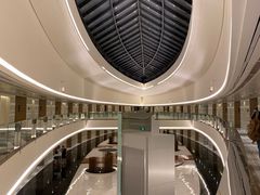 -上海滴水湖皇冠假日酒店