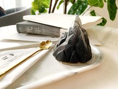 火山蛋糕-浮梦·高空下午茶&水晶DIY