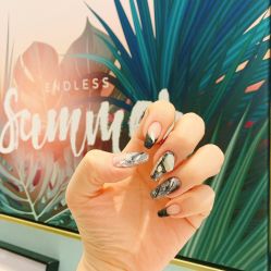 -Summer专业脱毛美容美体美睫工作室