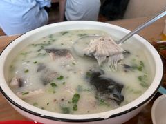 -美顺香食府鱼头老店(雪野湖店)
