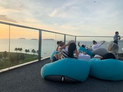 -Sunset Bar(丹绒亚路香格里拉店)