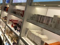 -日上免税店(三径路t3店)
