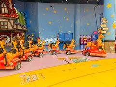 -蓝精灵乐园·世茂精灵之城主题乐园