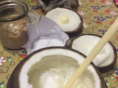 -志龙皇冠吃货椰子铺