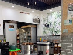 -罗氏豆花饭庄·川菜·土火锅·豆花(卡都花苑店)
