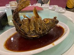 罾蹦鲤鱼-奥华餐厅·老张记(台基厂店)