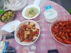 -老街烧烤大排档·地道湖北菜·龙虾馆(汉口火车站店)