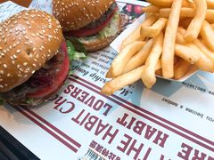 -The Habit Burger Grill 哈比特汉堡(复兴soho店)