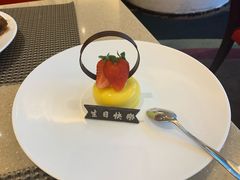 -亮马河饭店翠雅咖啡厅