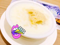 燕窝椰皇炖雪蛤-许留山(梳士巴利道店)