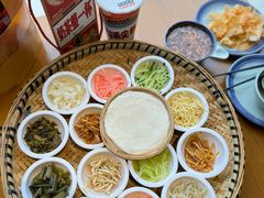 -包整·丝娃娃(一览甲秀楼风景店)