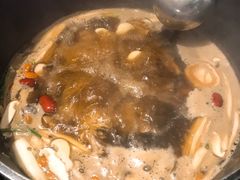 -三人行骨头王火锅(长寿店)