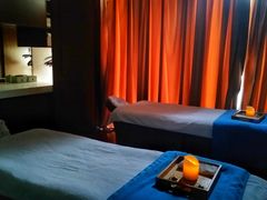 -广州天河希尔顿酒店