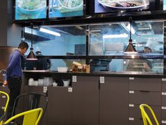 -蚝美人·生蚝海鲜烧烤(茶花园店)